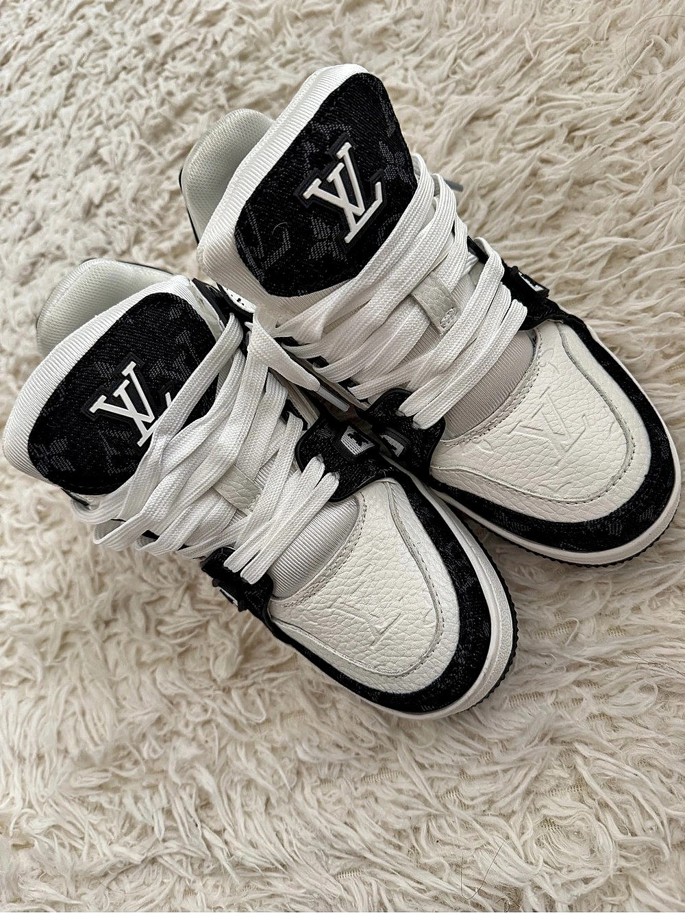 Louis Vuitton LV Trainer Sneaker Black White Monogram Denim EU 38.5